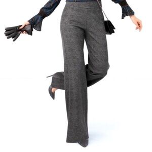 Cabi Bond Trouser Style 3740 Women's Size
2 High Rise Side Zip Wide Leg Plaid